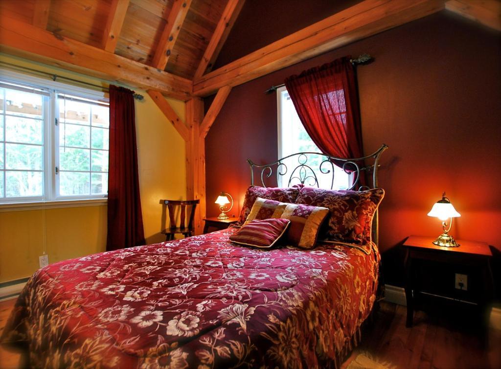 Gite Le Roupillon B&B Mont-Tremblant Rom bilde